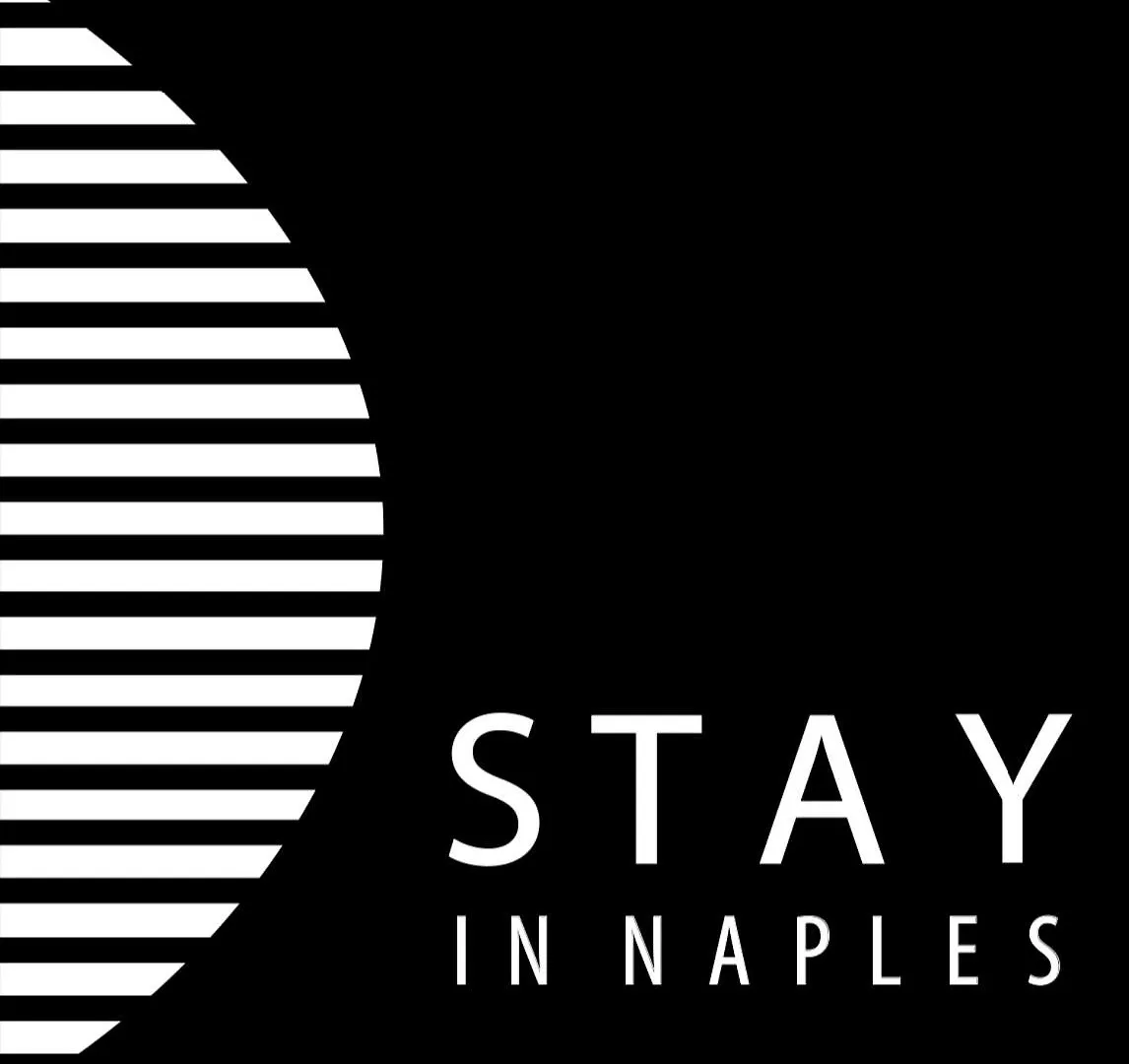 Stay In Naples 0*,