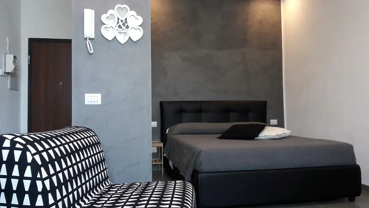 Stay In Naples 0*,  Italie